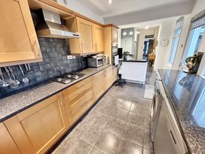 Kitchen- click for photo gallery